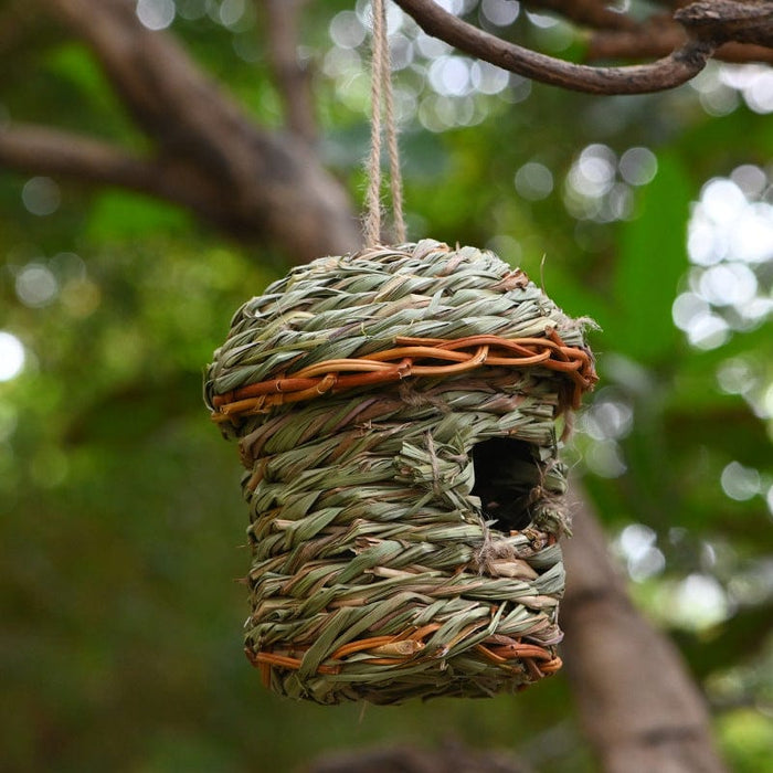Bird Nest - Handicraft Hand-Woven Straw Nest SHIPPING IS INCLUDED IN THE PRICE OF THIS PRODUCT