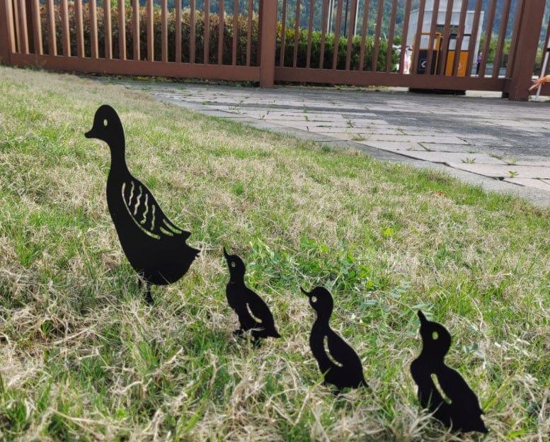 Adorno de jardín de la familia Iron Duck - EL ENVÍO ESTÁ INCLUIDO EN EL PRECIO DE ESTE PRODUCTO