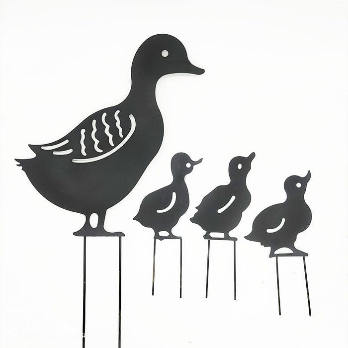 Iron Duck Family Garden Ornament - SHIPPING IS INCLUDED IN THE PRICE OF THIS PRODUCT