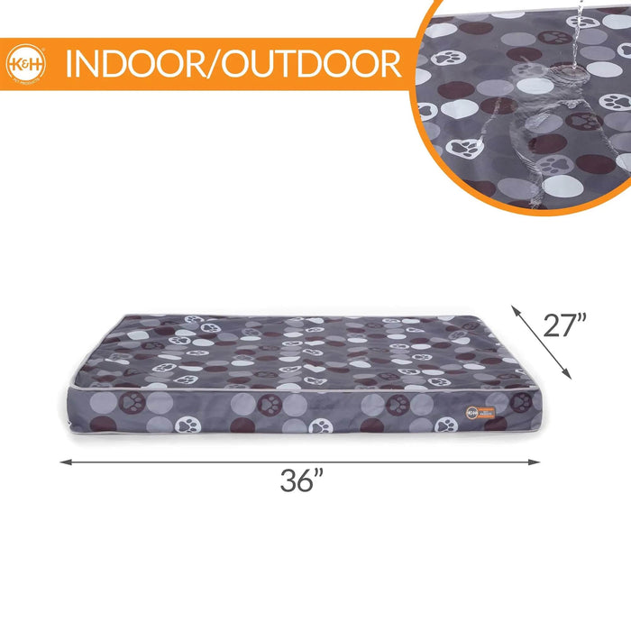 Cama ortopédica para interior y exterior de K&H Pet Products, tamaño pequeño, color gris, 36" x 27" x 4"