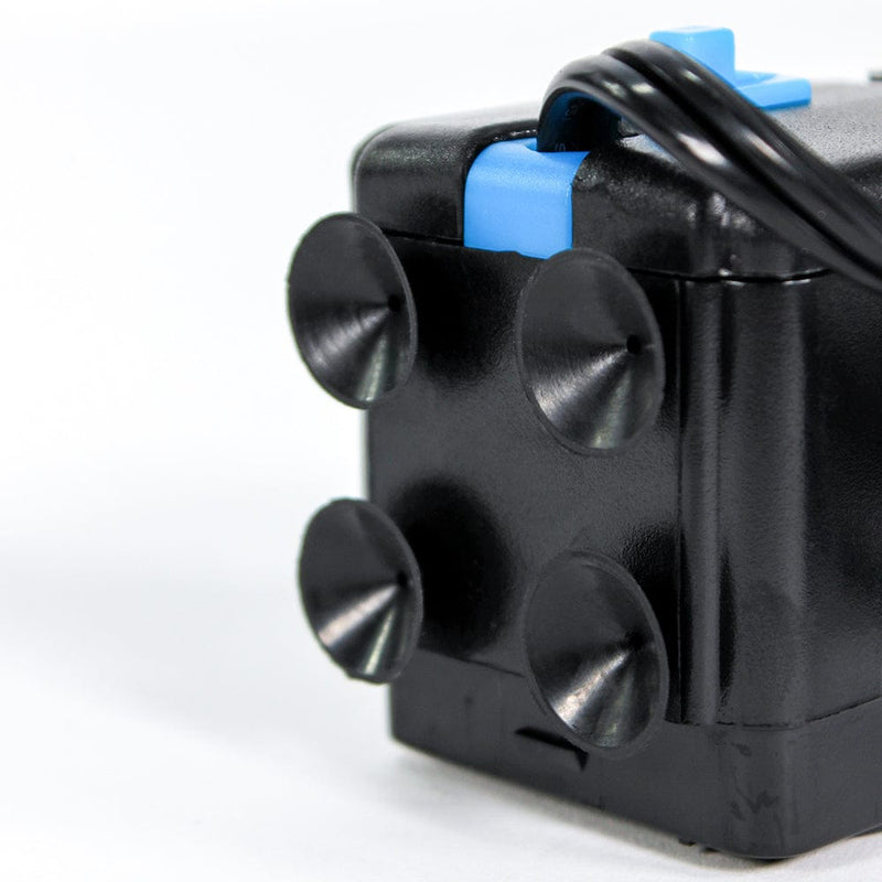 Filtro interno totalmente sumergible Cascade 600 de Penn-Plax: proporciona filtración física, biológica y química para acuarios y tanques de tortugas