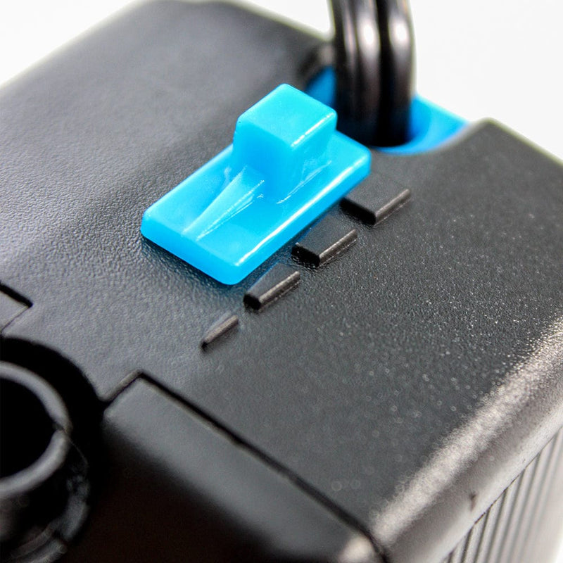 Filtro interno totalmente sumergible Cascade 600 de Penn-Plax: proporciona filtración física, biológica y química para acuarios y tanques de tortugas