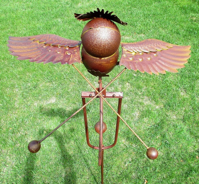 Iron Owl Garden Ornament  -  SHIPPING IS INCLUDED IN THE PRICE OF THIS PRODUCT