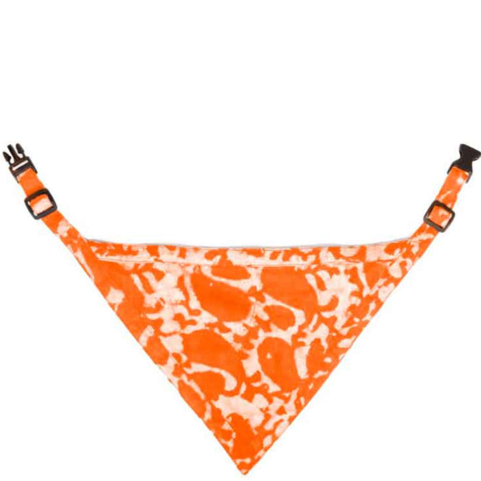 Bandana Unbugz-It de DGS Pet Products con diseño abstracto naranja grande