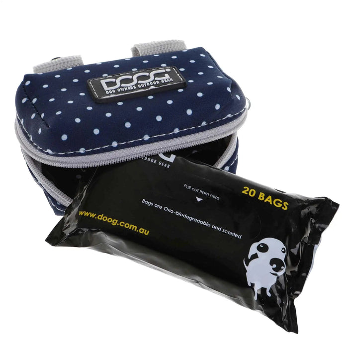 Estuche para walkie talkie DOOG con lunares azul marino y blancos de 4,73" x 1,58" x 3,94"