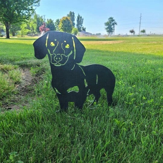 Adorno de jardín con silueta de perro de metal. EL ENVÍO ESTÁ INCLUIDO EN EL PRECIO DE ESTE PRODUCTO.